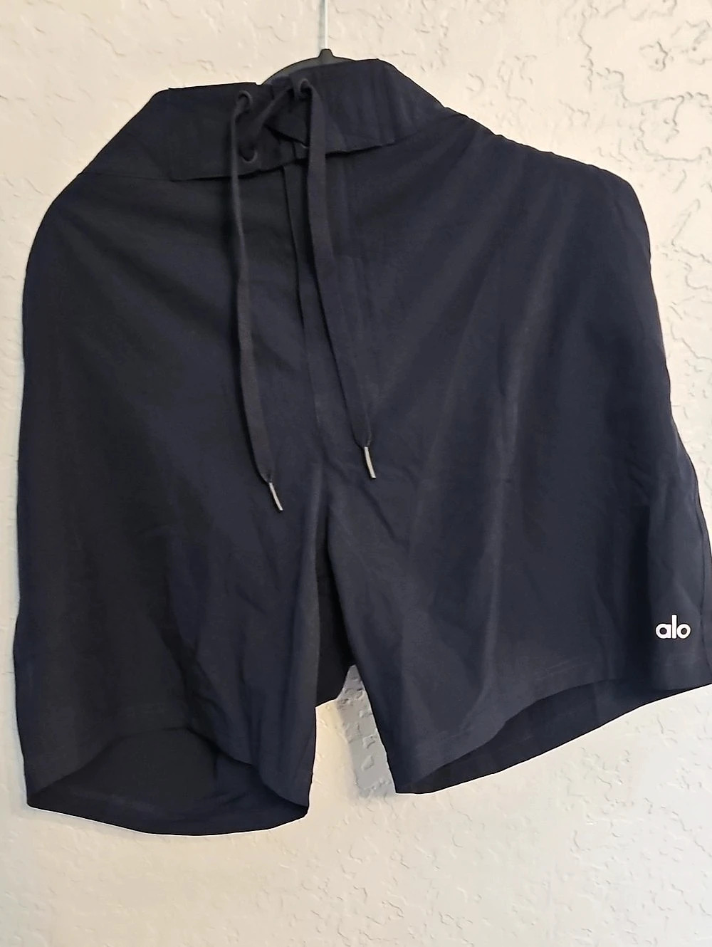 alo Men's Athletic Shorts in Black Like New
